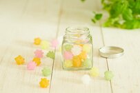 【年金年収】おひとりさまの「国民年金・厚生年金」平均いくら？標準シニアの生活費も