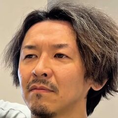 イケおじになりたい男性が半年ぶりの美容室→プロの手で…若見えパーマスタイルに！「自分じゃないみたいです」と笑顔