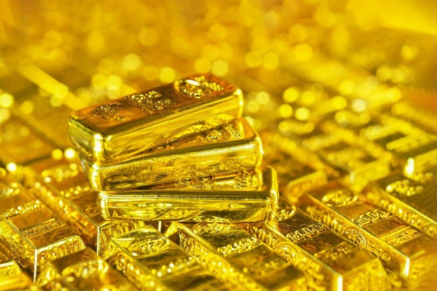 金価格が連日史上最高値を更新！【純金積立】10年間「毎月1万円」投資してたらいくら増えてた？シミュレーション結果を見てみる！ 