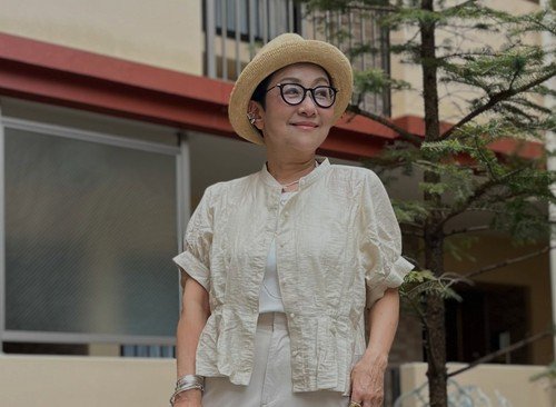 【64歳マダム】UNIQLO「ジャージーバレルレッグパンツ」で作る秋の上品コーデが素敵