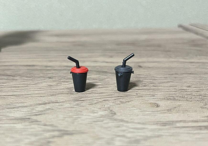 セリア、ミニチュア 映画館のイス画像