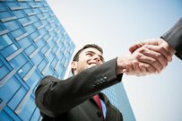 融資は国民と中小どっちに相談？ いまさら聞けない日本政策金融公庫の役割