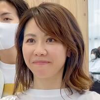 【激変】髪のボリュームに悩む女性が人生初のショートカットに挑戦！衝撃のアフターに「えっ違う人？」「10歳くらい若くなった」の声も