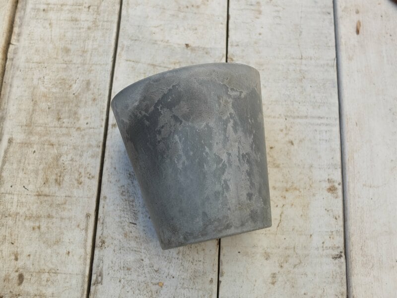 セリア、ストーン調プランター 4号鉢筆者撮影写真