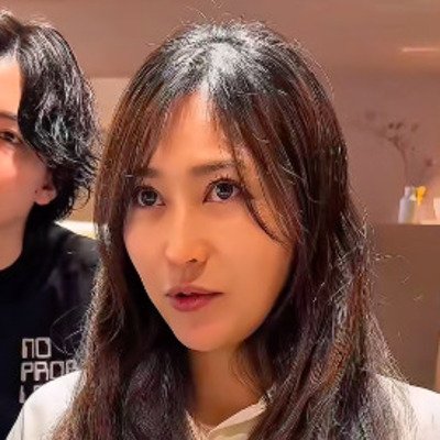 「トップのボリュームを出して髪の広がりを抑えたい…」髪質に悩む女性の悩みを華麗に解決！上品な仕上がりに思わず笑顔