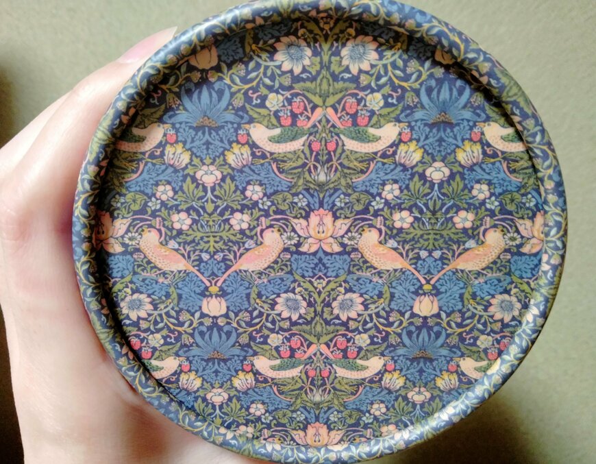 筆者撮影（セリア、ボックス ラウンド ウィリアム・モリス）