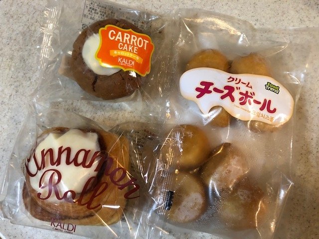 カルディ好きがこぞって買う「地味にハマる冷凍スイーツ」3つ
