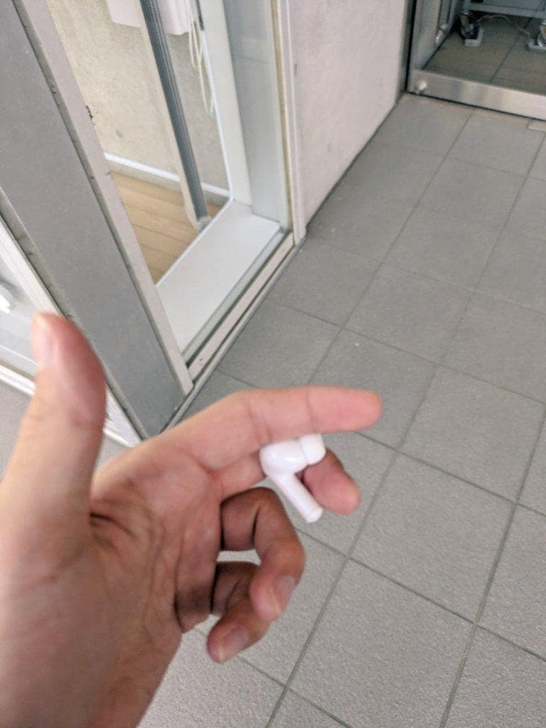 発見したワイヤレスイヤホン