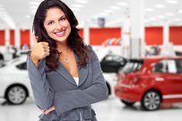 トヨタの人気中古車3選！「アルファード」「プリウス」「ヴォクシー」特徴と人気のワケを解説！