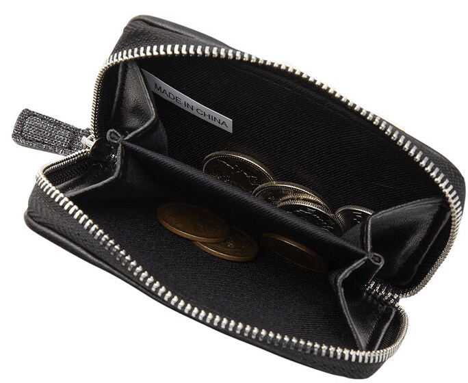 見た目は飽きのこないシンプルなデザインになっている