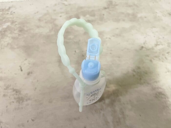 キャップ部分は、簡単に開けやすくきちんと締まるよう工夫されています