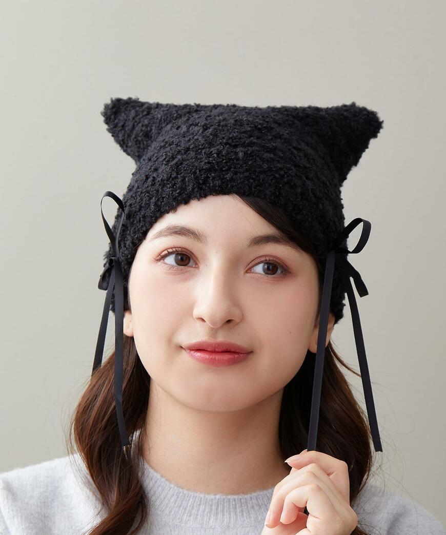 出所：パルグループ公式ファッション通販サイト 3COINS サテンリボン付きネコ耳ニット帽 