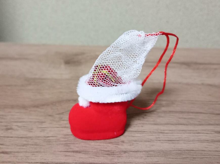 筆者撮影（セリア、サンタブーツオーナメントミニ 2個入）