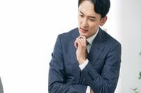 【正社員の年収の中央値】平均は400万円台だが、真ん中の人は384万円。平均年収をみて落ち込む前にたしかめたいこと