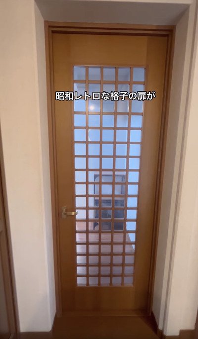 変身前のドア