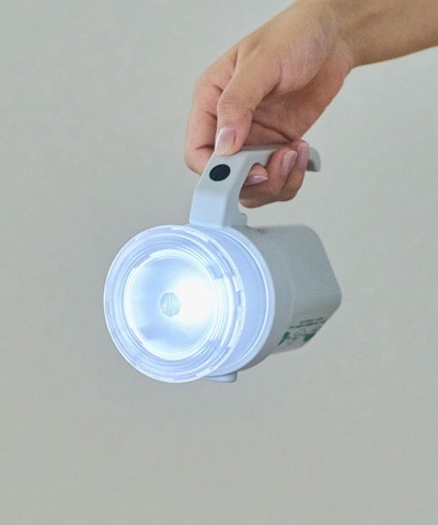 電池を選ばない懐中電灯/SOBANI