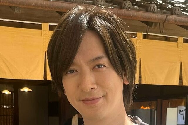 DAIGOが祝「結婚10周年」の豪華ケーキ写真を公開！娘作の似顔絵Tシャツに「これからも素敵なファミリーで」