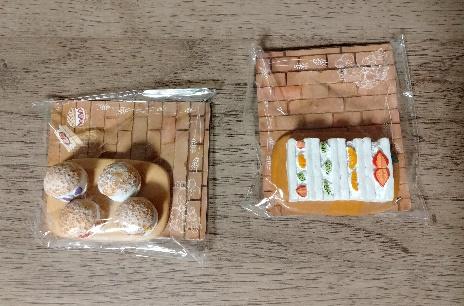 筆者撮影（キャンドゥ、インテリアマグネット スイーツパン）