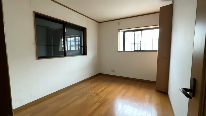 本当に築22年！？中古戸建てが解体なしDIYで新築級大変身！白基調の洗練された部屋に