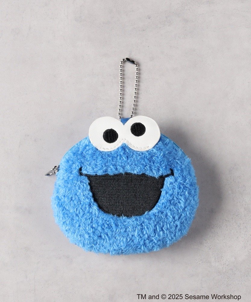 出所：ライトオン公式　「SESAME STREET」フェイス丸型ポーチ