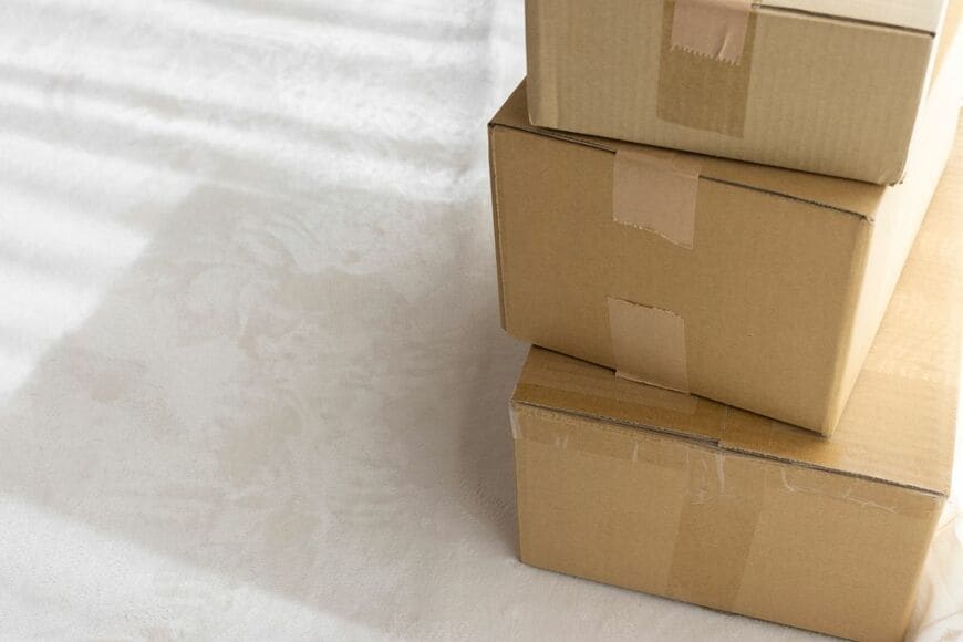 【引っ越し作業トラブル】「壁や家具に傷をつけられた」「荷物を積み残された」引っ越しトラブルは増加傾向に!?　失敗しない業者選びなどをポイント別に紹介