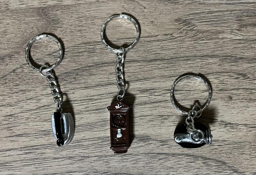 セリア、昭和レトロキーホルダー商品画像