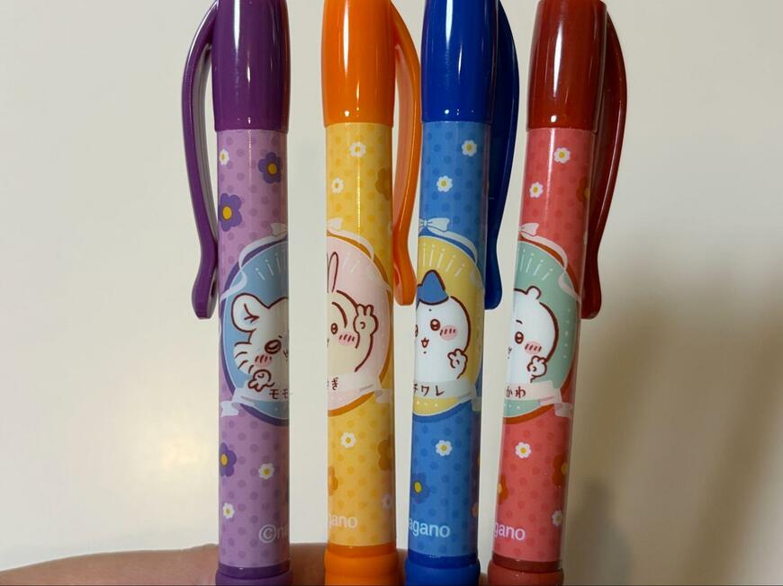 キャンドゥ、ちいかわボールペン（黒）全4種商品画像