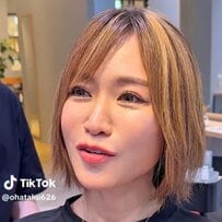 「首から上の評価もある」ボディコンテストに出る40代女性が「昔の浜崎あゆみ風ショート」でイメチェン大成功！