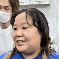 「くせがちょっとあって」他店でウルフヘアを断られた女性…プロのカットでスッキリかっこいい「ショートウルフ」に！