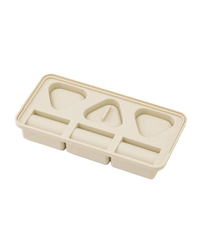 お米を詰めて容器を振るだけ