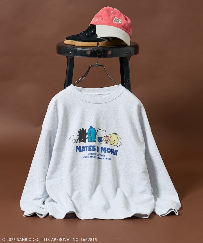 豪華なメンバーの「後ろ姿」がずらりと並んでいます