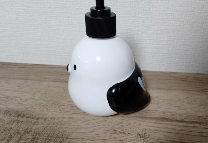 筆者撮影（キャンドゥ、ポンプボトル シマエナガ 350ml）