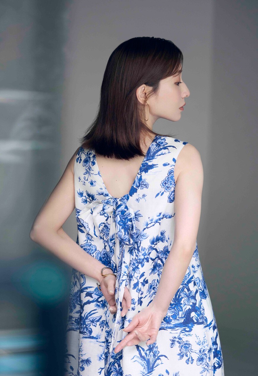 出所：株式会社K.M design studio「【MINAMI TANAKA x KEITAMARUYAMA】田中みな実さんとコラボレーションした浴衣を発売！- 同柄のワンピースやブラウスも取り揃え、6月21日(土)より順次発売 -」