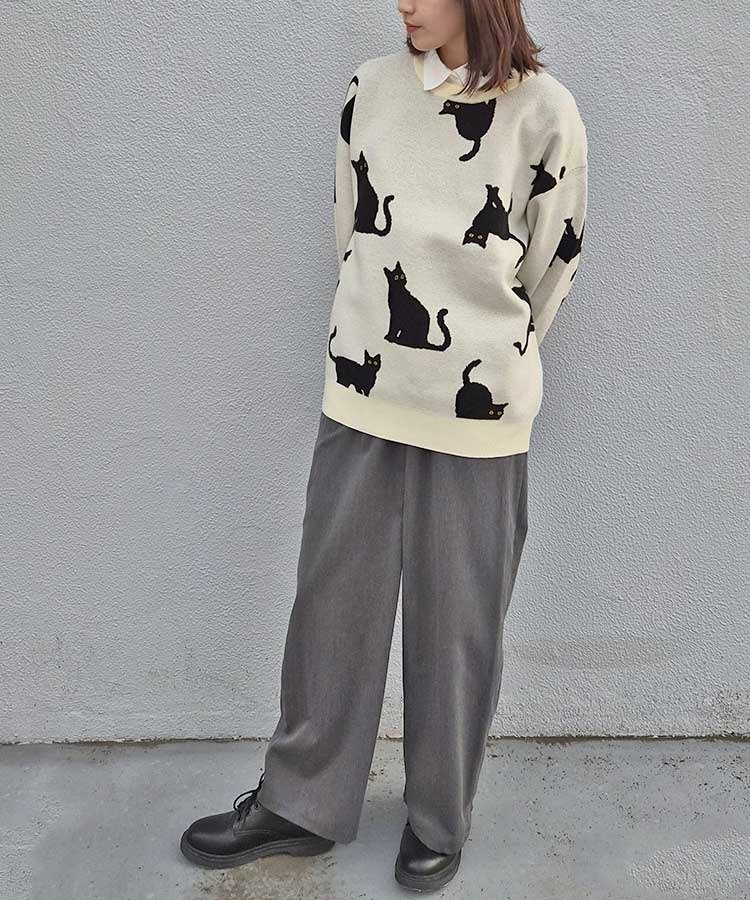 出所：ブルーブルーエ公式　アニマル総柄ニット