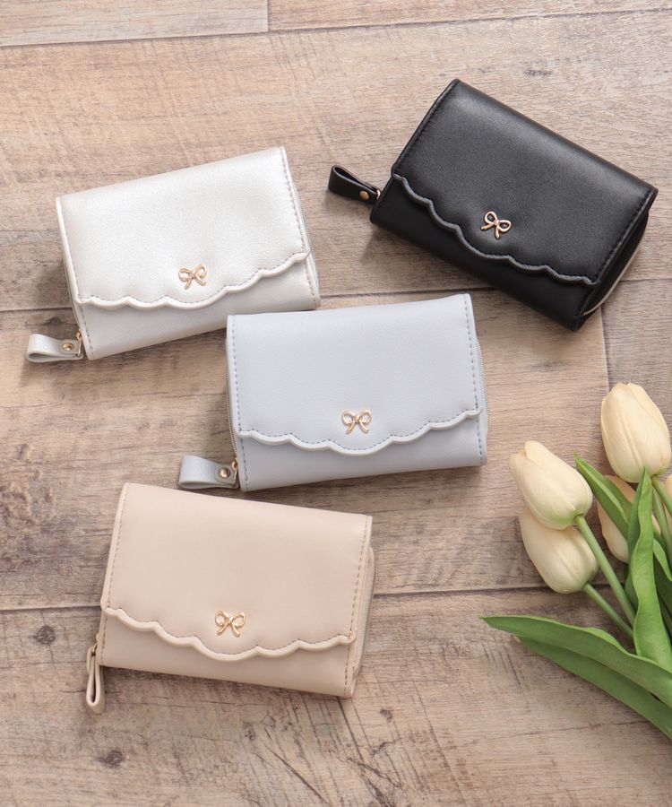 出所：ハニーズ公式通販 スカラップウォレット