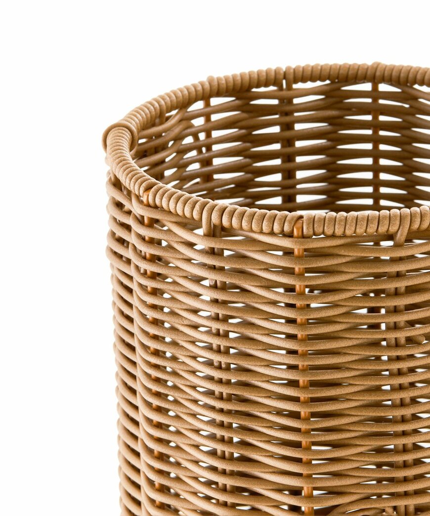 出所：3COINS公式　《水拭き可能！》PPラタンペーパーストッカー