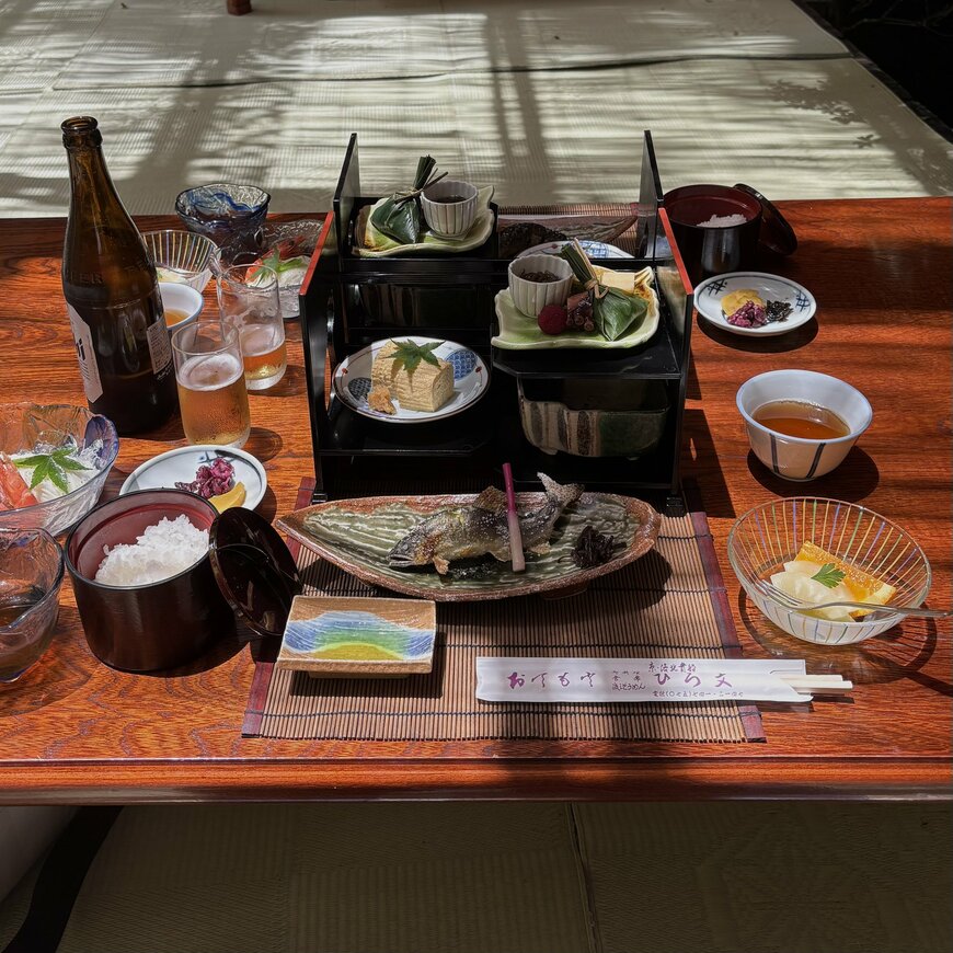 貴船の川床で食べる京料理
