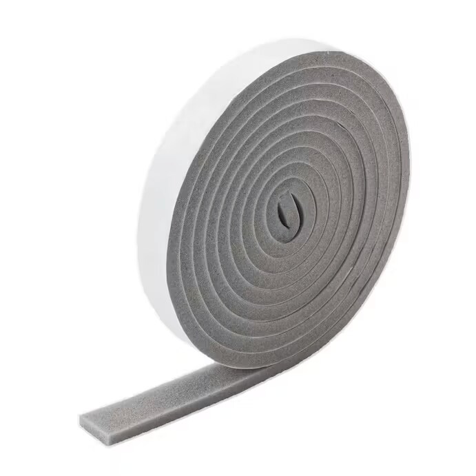 スポンジ部分がどんな隙間にもフィット