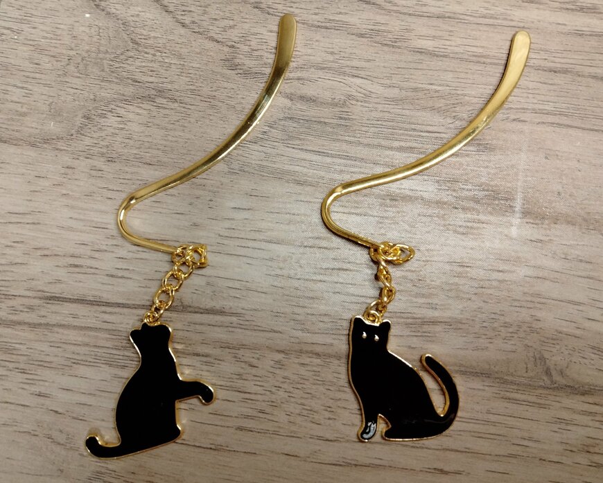 筆者撮影（ダイソー、ブックマーク（ネコ））