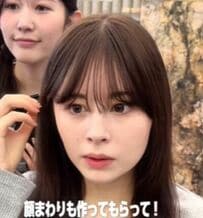 ロングヘアが「やってられない」と卒業したい女性　“2年ぶり”のバッサリカットですっきりとした髪型に！