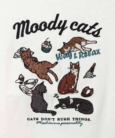 くつろぐ「のんびり猫たち」のバック刺繍が主役！『猫好きさん』のため