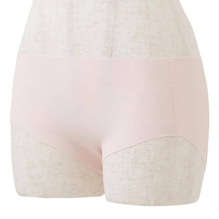 まるで穿いていないかの様な肌なじみが特徴