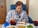【94歳】長寿おばあちゃんが牛丼を堪能！見事な食べっぷりに「元気な証拠だね」の声