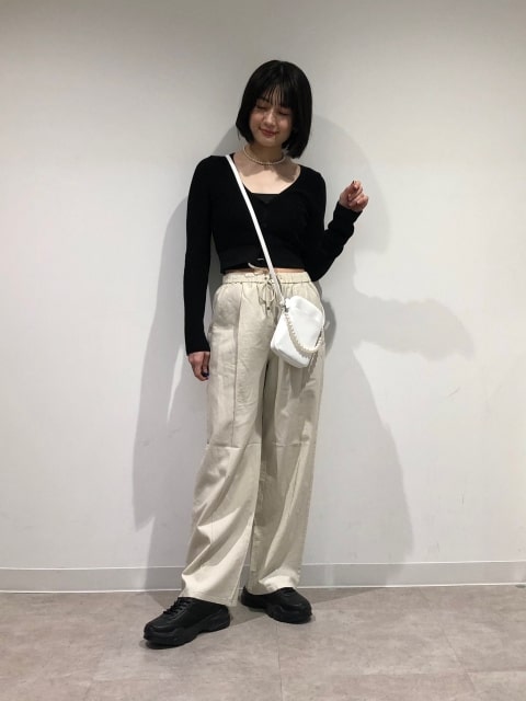 出所：GU公式ファッション通販サイト パールライクショルダーポーチ+X