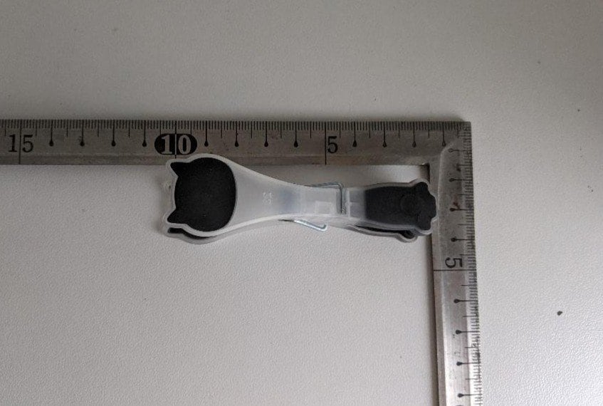 セリア　ラバー付ピンチ キャット 6P