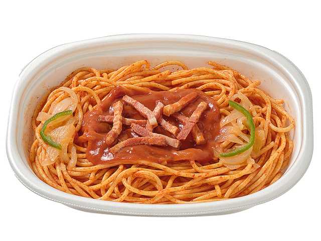 太麺を味わう　大盛ナポリタン