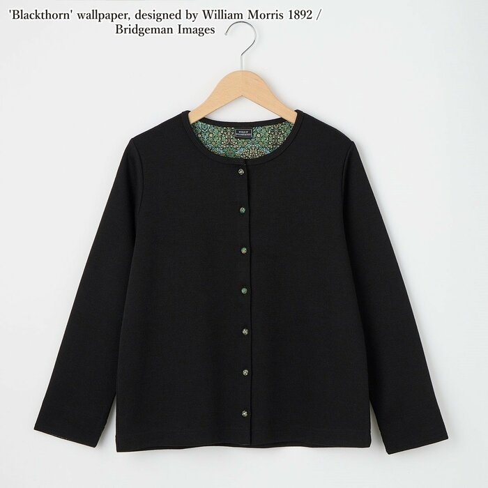 背当ての柄のおかげで黒でも単調に見えません