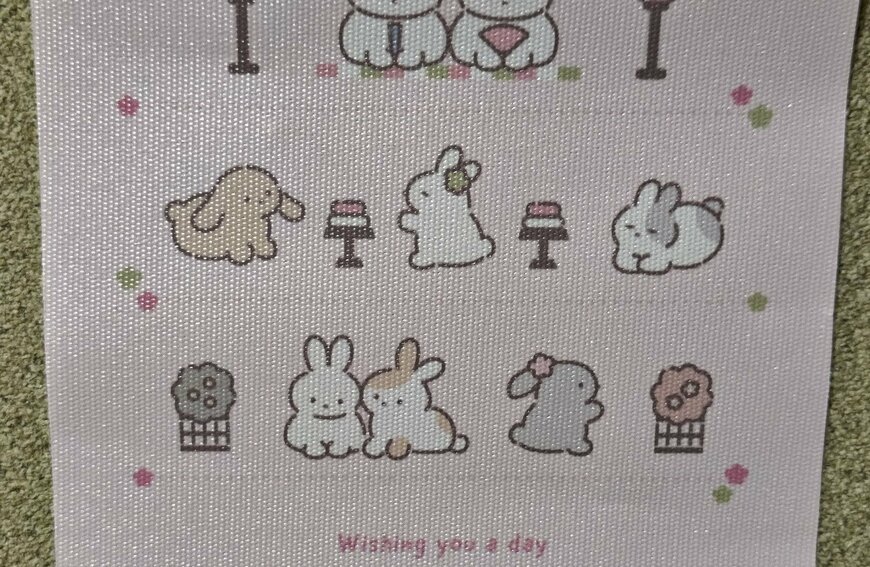 筆者撮影（セリア、タペストリー　ひなまつり　うさぎ）