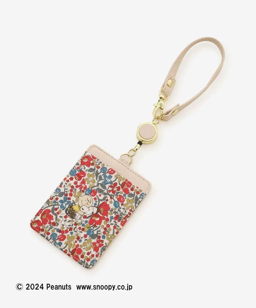 コードリール付きパスケース　リバティプリント　PEANUTS
