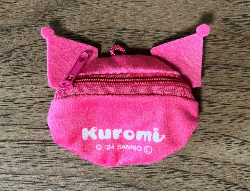 セリア　フェイスポーチ KU カラフル